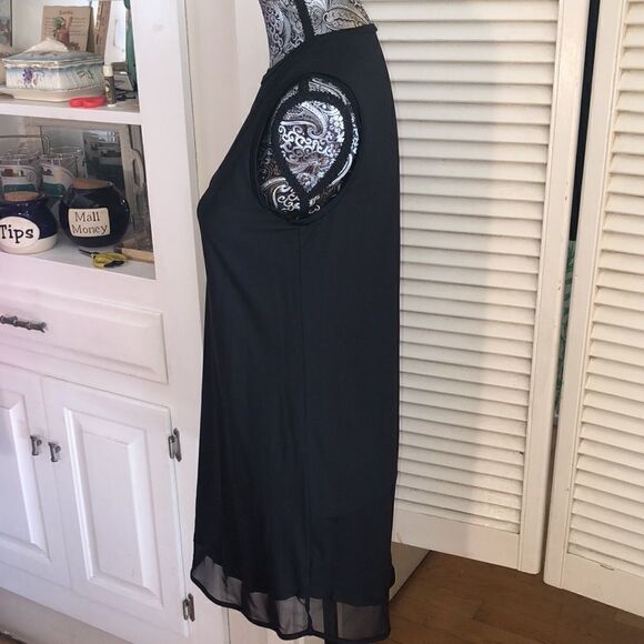 Athleta Sports Dress with Sheer Hem. Exercise to Brunch! Spandex Lycra Blend XS - Picture 4 of 9